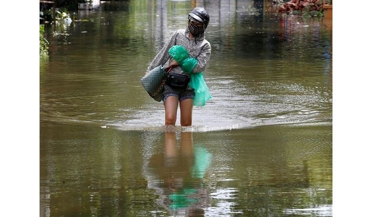 चीनमा बाढीमा मृत्यु हुनेको संख्या तीन सय नाघ्यो