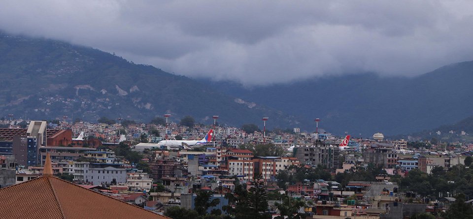 खराव मौसमले देशका विभिन्न भागबाट हुने दर्जनौं उडान प्रभावित