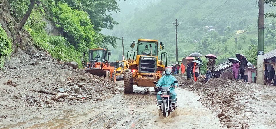 दशैँका लागि सहज हुँदै पृथ्वी राजमार्ग