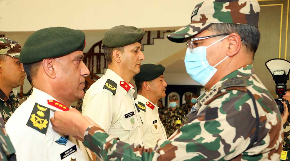 राष्ट्रपतिद्वारा प्रधानसेनापतिमा प्रभुराम शर्मा नियुक्त