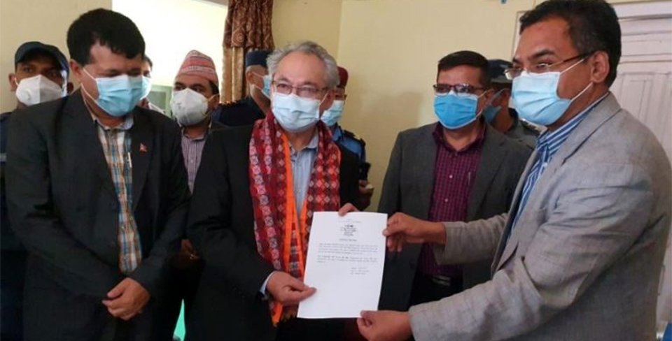 गृहमन्त्री थापाले दर्ता गराए राष्ट्रिय सभा सदस्यमा उम्मेदवारी