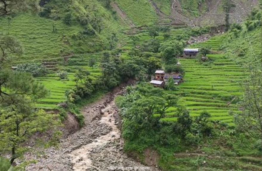 बाढी पहिरोले बाजुराका ६५ घरपरिवार विस्तापित