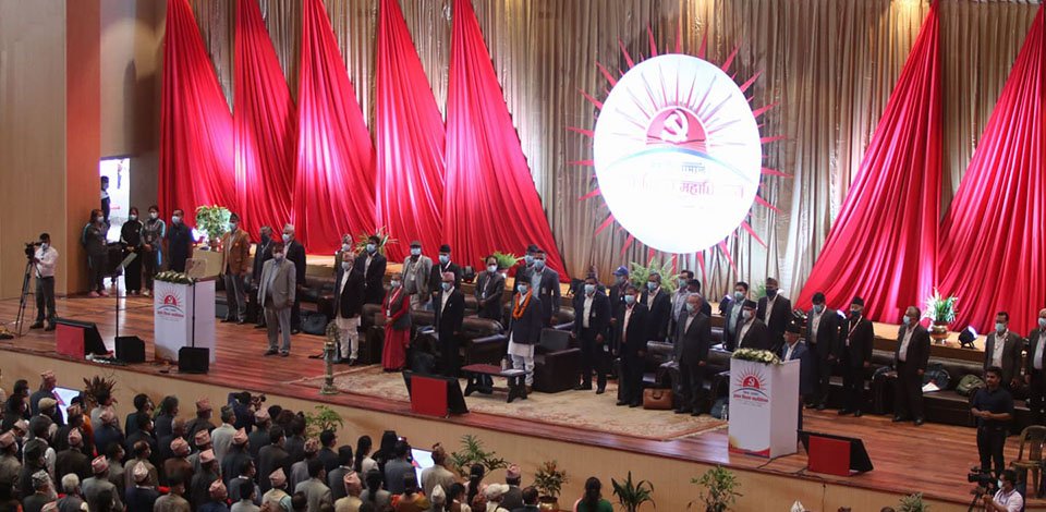 एमालेको प्रतिवेदन : पार्टी विभाजनका मुख्य योजनाकार माधव नेपाल