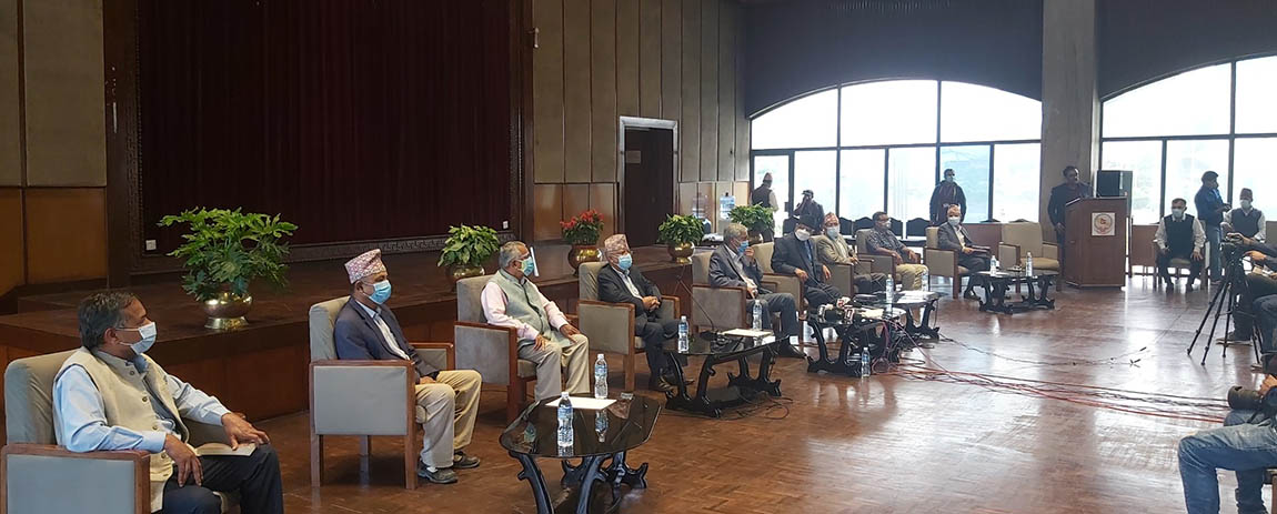 राष्ट्रपति केपी ओलीका कार्यकर्ताजस्तो बन्‍नु भयो : देउवा